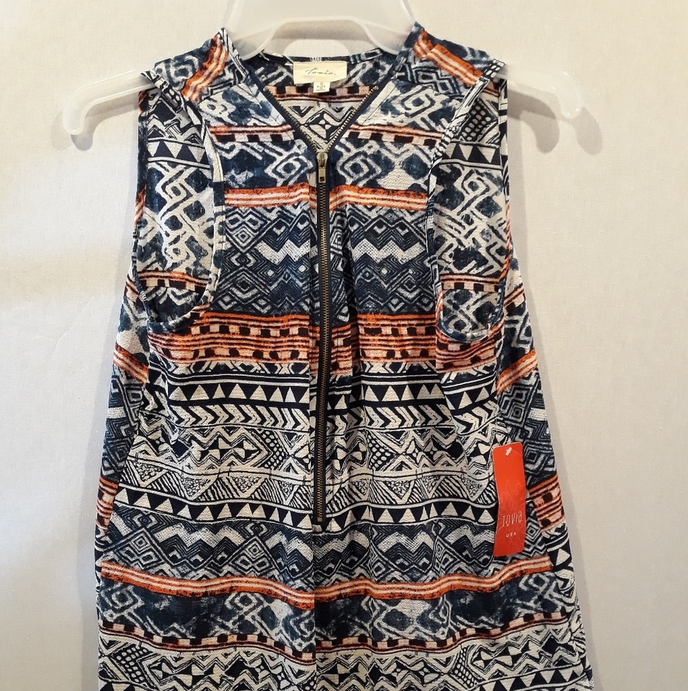 Tovia Geometric Pattern Sleeveless Blouse